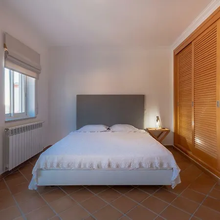 בית נופש Acolhedora Vivenda Geminada D'el Rey *