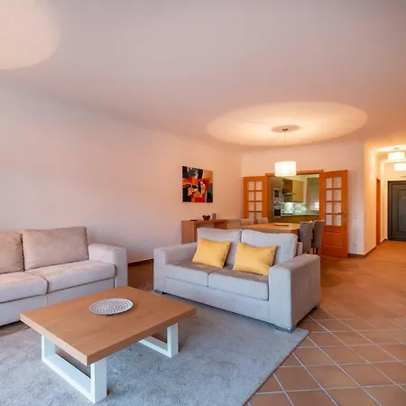 Acolhedora Vivenda Geminada D'el Rey בית נופש *