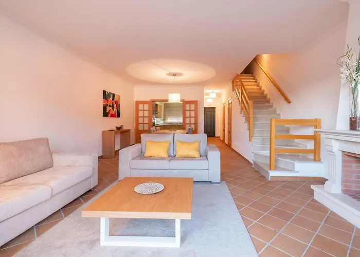 Acolhedora Vivenda Geminada D'el Rey Casa vacanze